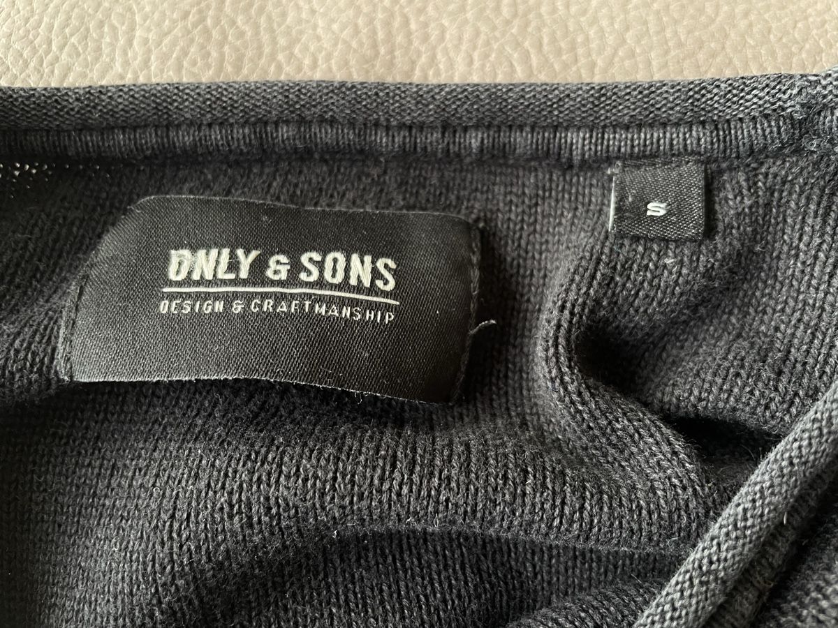 Maglioni & Felpe: Only & Sons - Pullover noir - S – Usato da Onnens VD venduto da Slyce 3