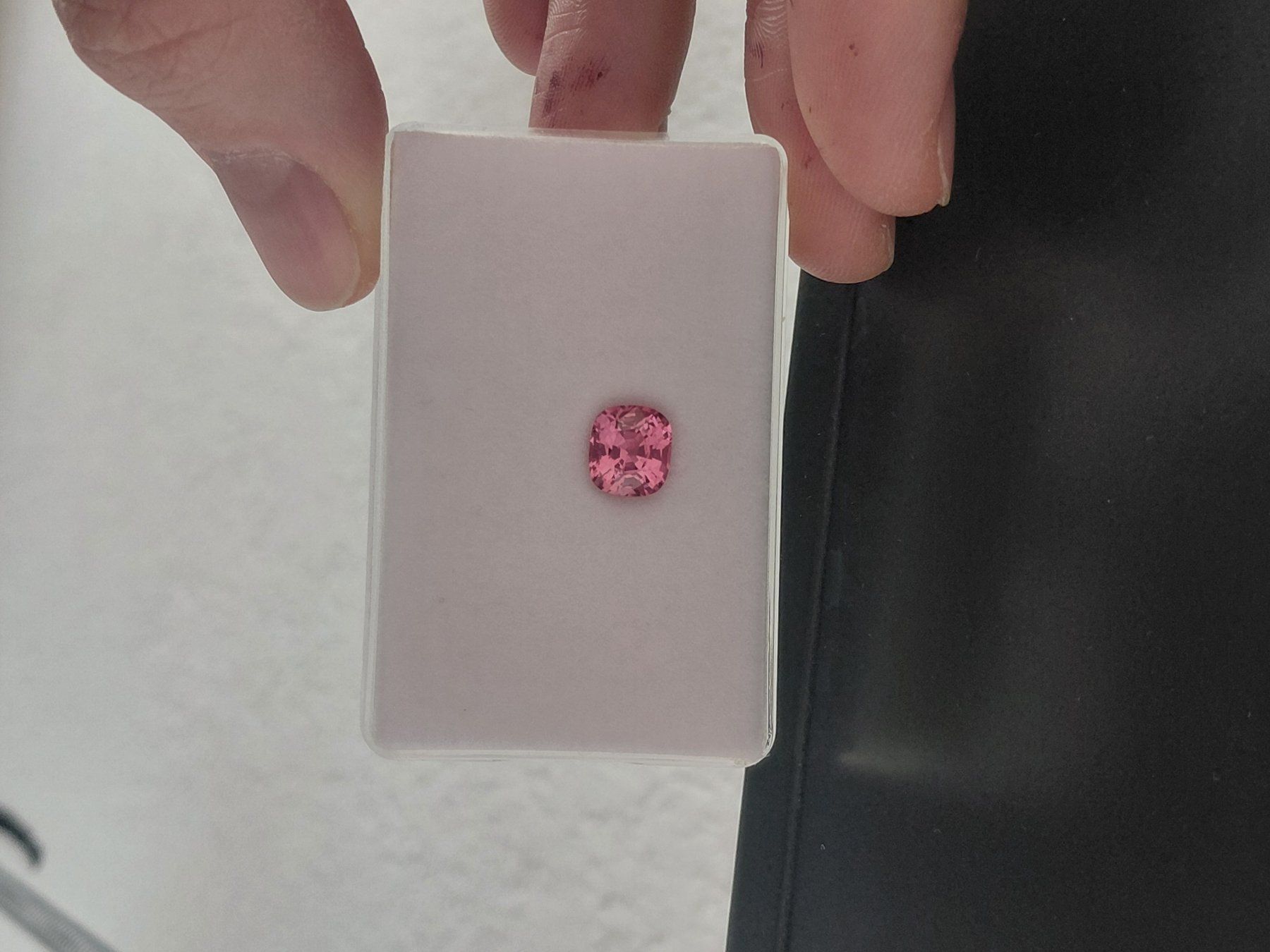 Edelsteine: Spinel 2.3ct Padparadscha – Gebraucht aus Bévilard von Yougems 3