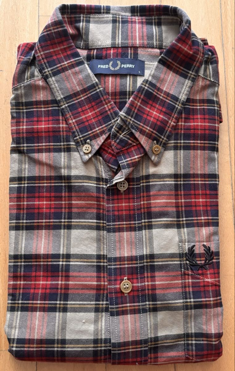 Fred Perry Camicie: Fred Perry Hemd – Usato da Egg b. Zürich venduto da Luckybilly