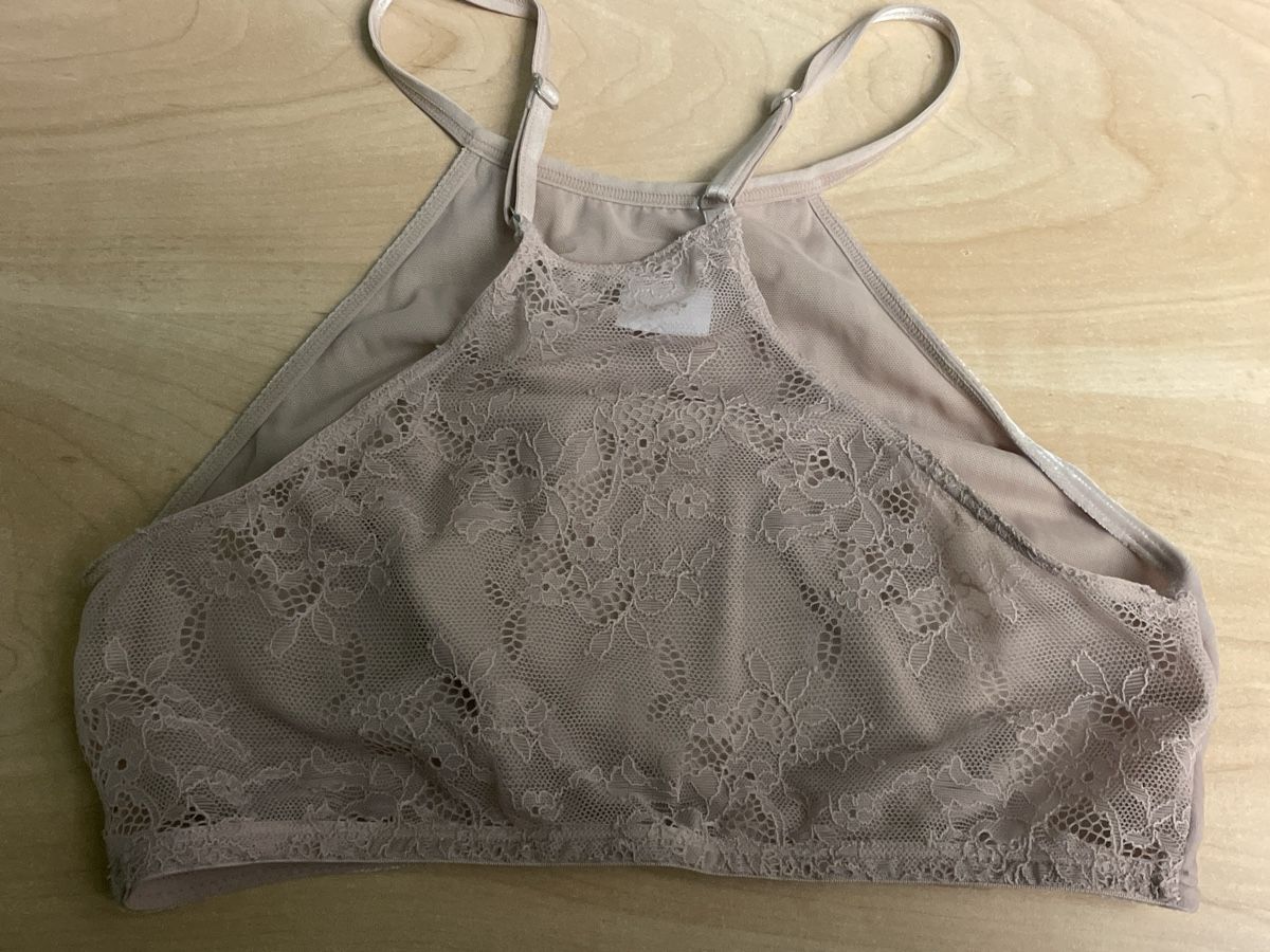 Top: Samtiger Bustier, nude, Gr. XSmit Spitze, neuwertig – Nuovo (secondo la descrizione) da Obergerlafingen venduto da cabo4 1