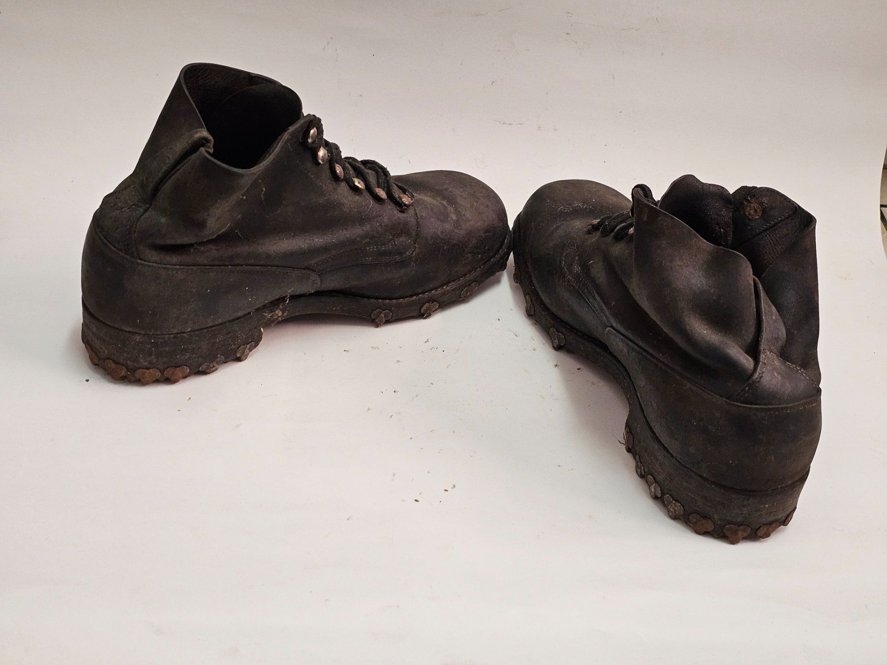 Tutte le decorazioni: Steife Triguni-Schuhe – Usato da Meisterschwanden venduto da Hummer21 4
