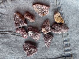 Lepidolit    LOT unbehandelte Rohsteine      nature