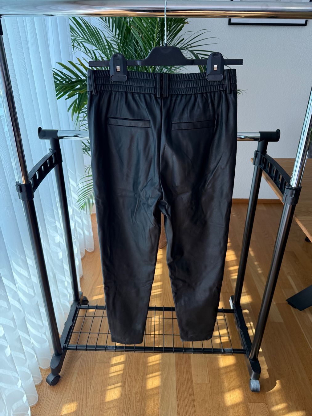 Only Pantaloni: hose (xs) – Usato da Freidorf TG venduto da zweithandware 1