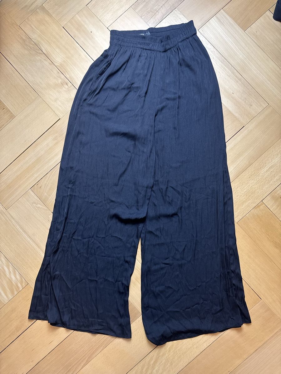 Zara Pantaloni: Zara weite Hose, schwarz  – Usato da Bern venduto da llina257 3