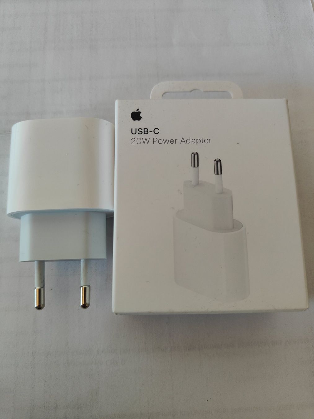 Apple Ladegeräte: Apple 20W USB-C Power Adapter neuwertig – Neu (gemäss Beschreibung) aus Adelboden von rol_4zgi