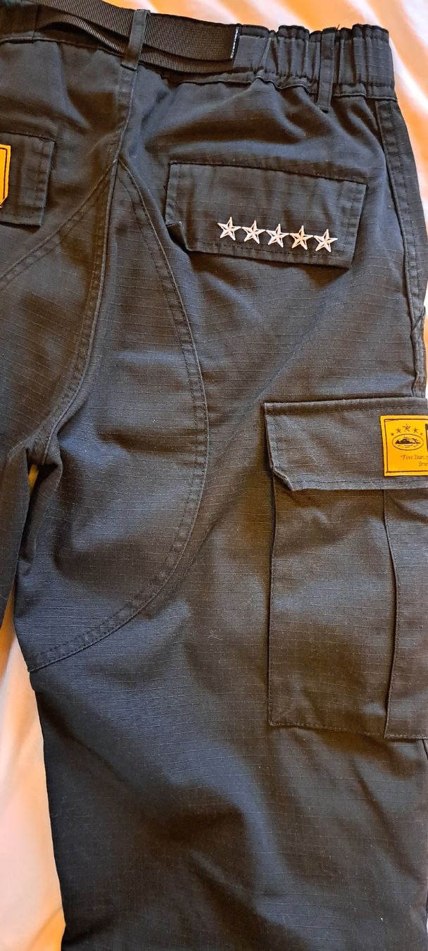 Corteiz Pantaloni: Cargo CORTEIZ  Guerilllaz original – Usato da Romont BE venduto da cel_2qsz 3