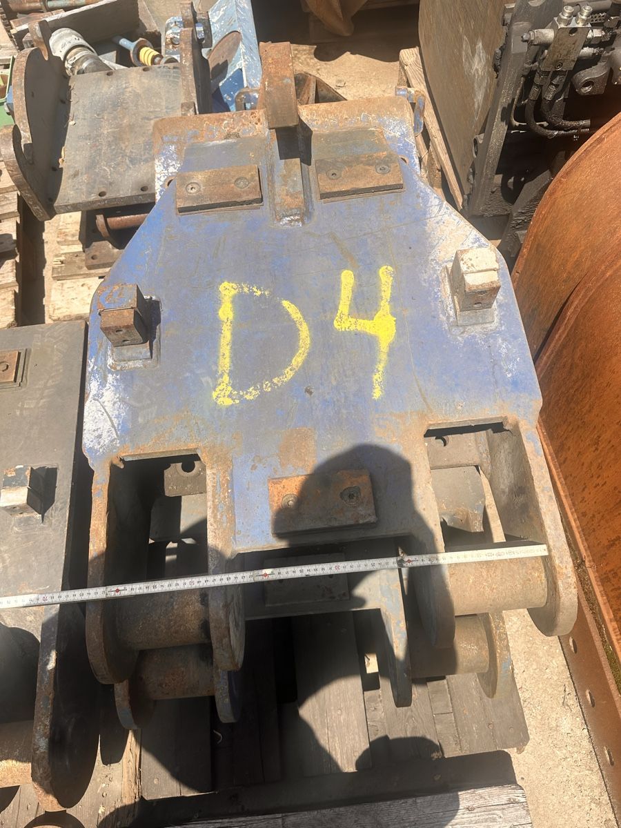 Escavatori: Bagger schnellwechsler , anbauplatte  – Usato da lyssach venduto da brax2019 2