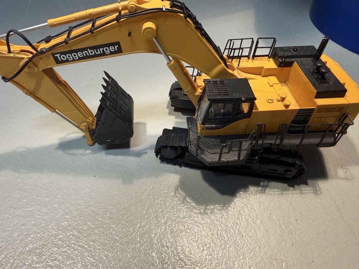 Modellismo RC: RC Modell Bagger Ferngesteuert – Usato da Koppigen venduto da Ktiger0 2