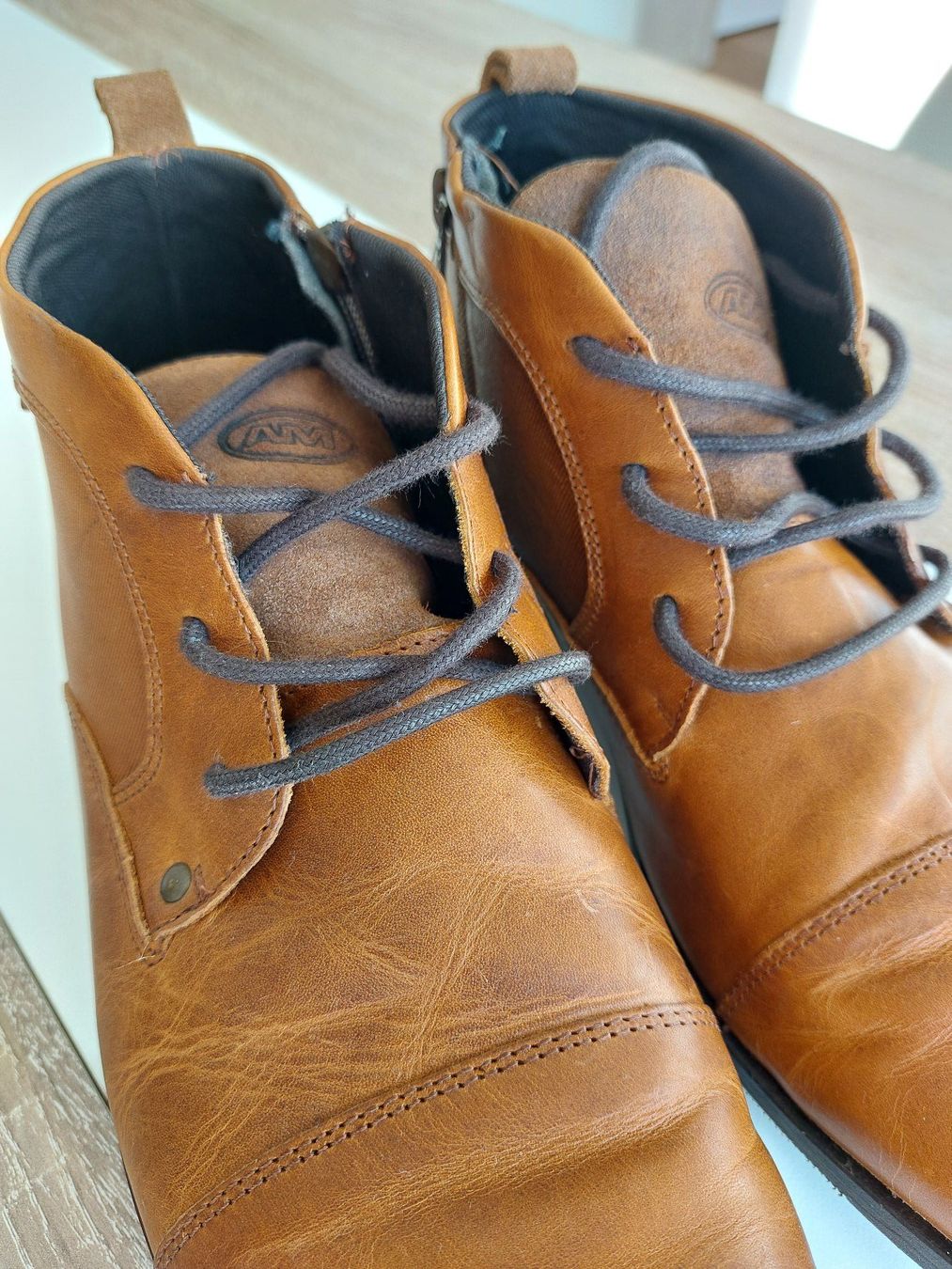 Scarpe da uomo: Paar Lederschuhe AM hellbraun Grösse 45 – Usato da Niederdorf venduto da Schuerch_steff 3