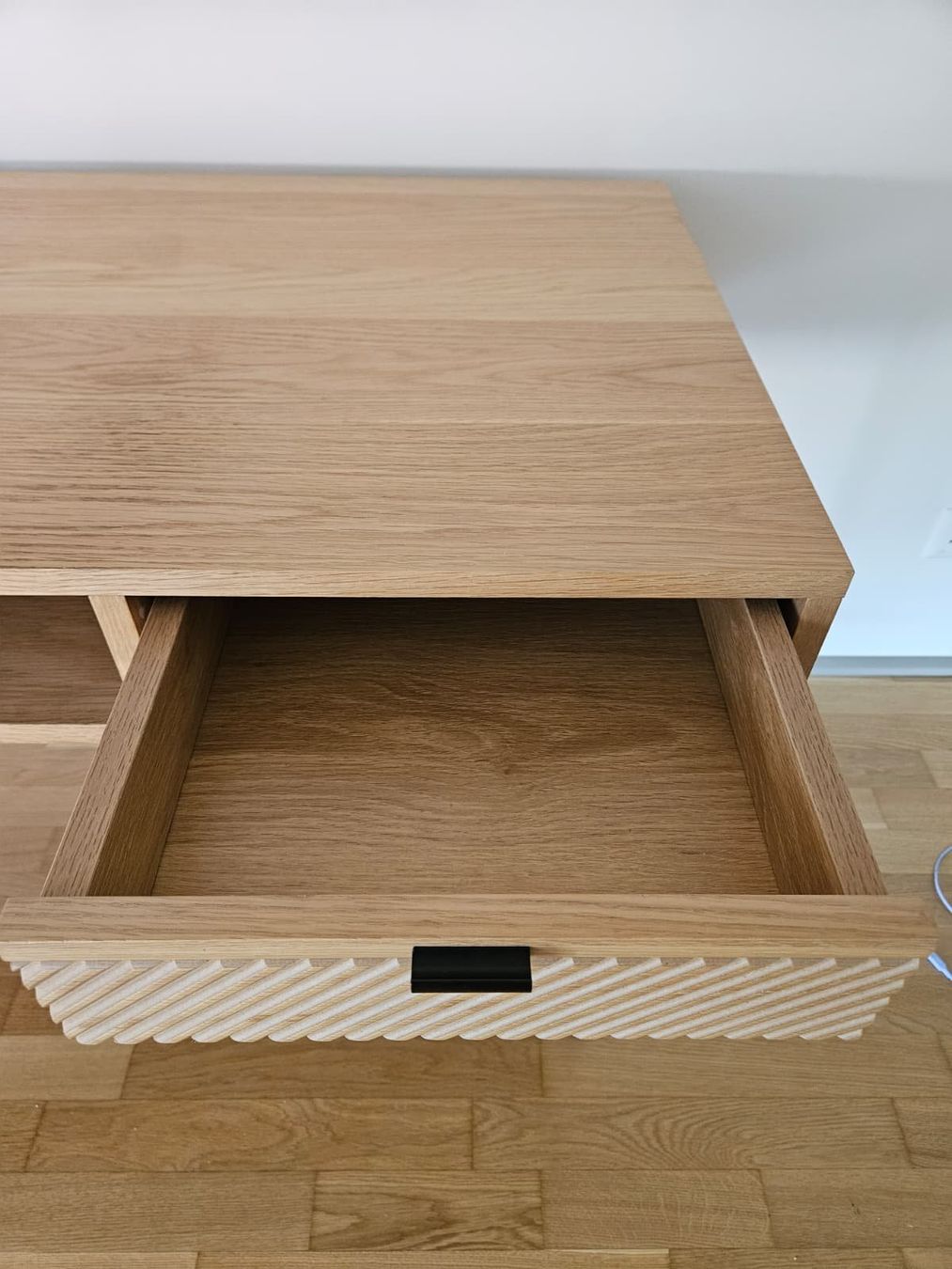 Schreibtische: Schreibtisch aus Holz mit Schublade – Gebraucht aus Winterthur von ali_djd7 2