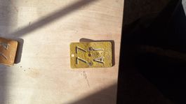 Antikes Nummer Schild AI 77