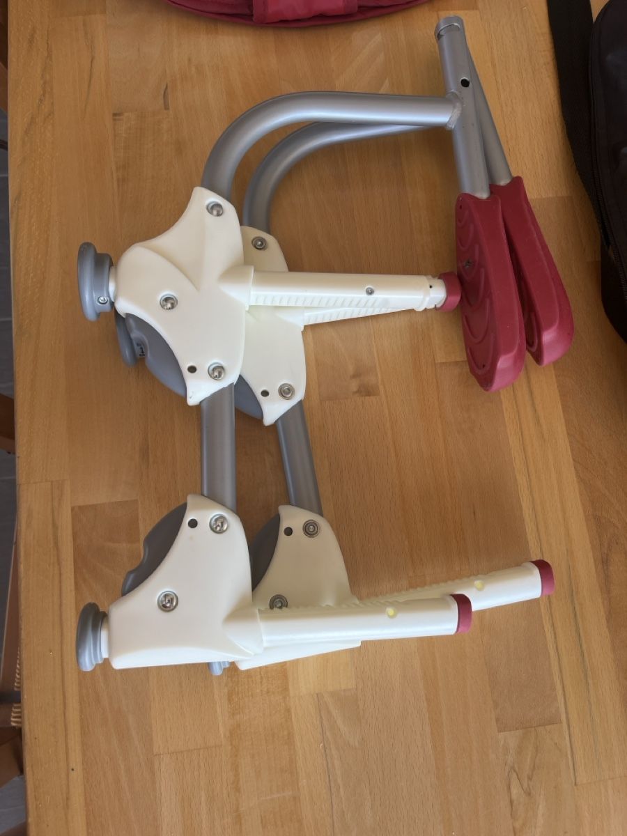 Chaises: Siège de table  360 degrés chicco – D'occasion à Poliez-le-Grand par Lauriane02 1