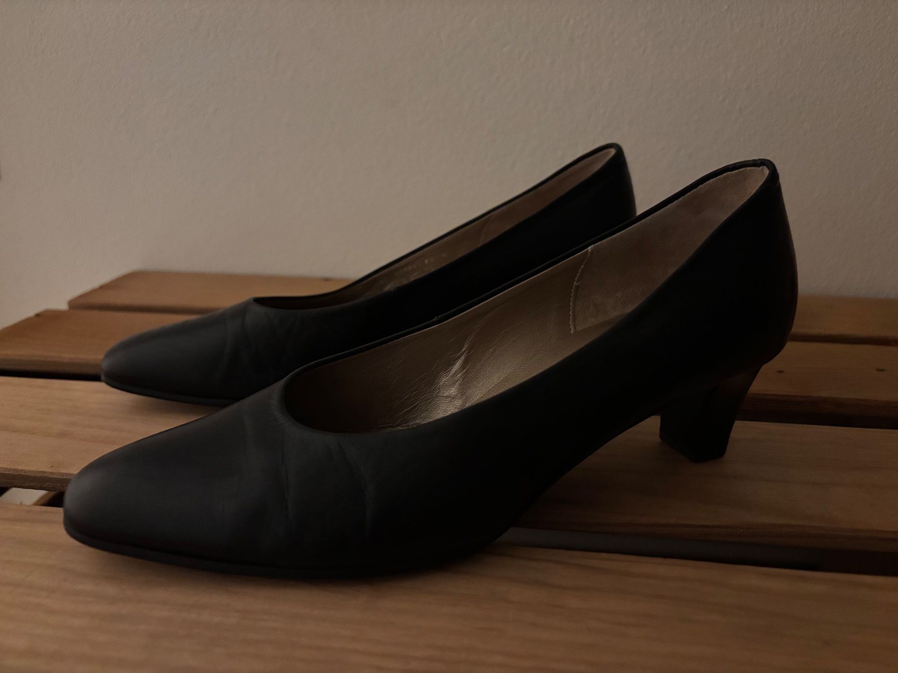 Gabor Chaussures femmes: Lederpumps Gabor – D'occasion à Winterberg ZH par vanilleinspiration 3
