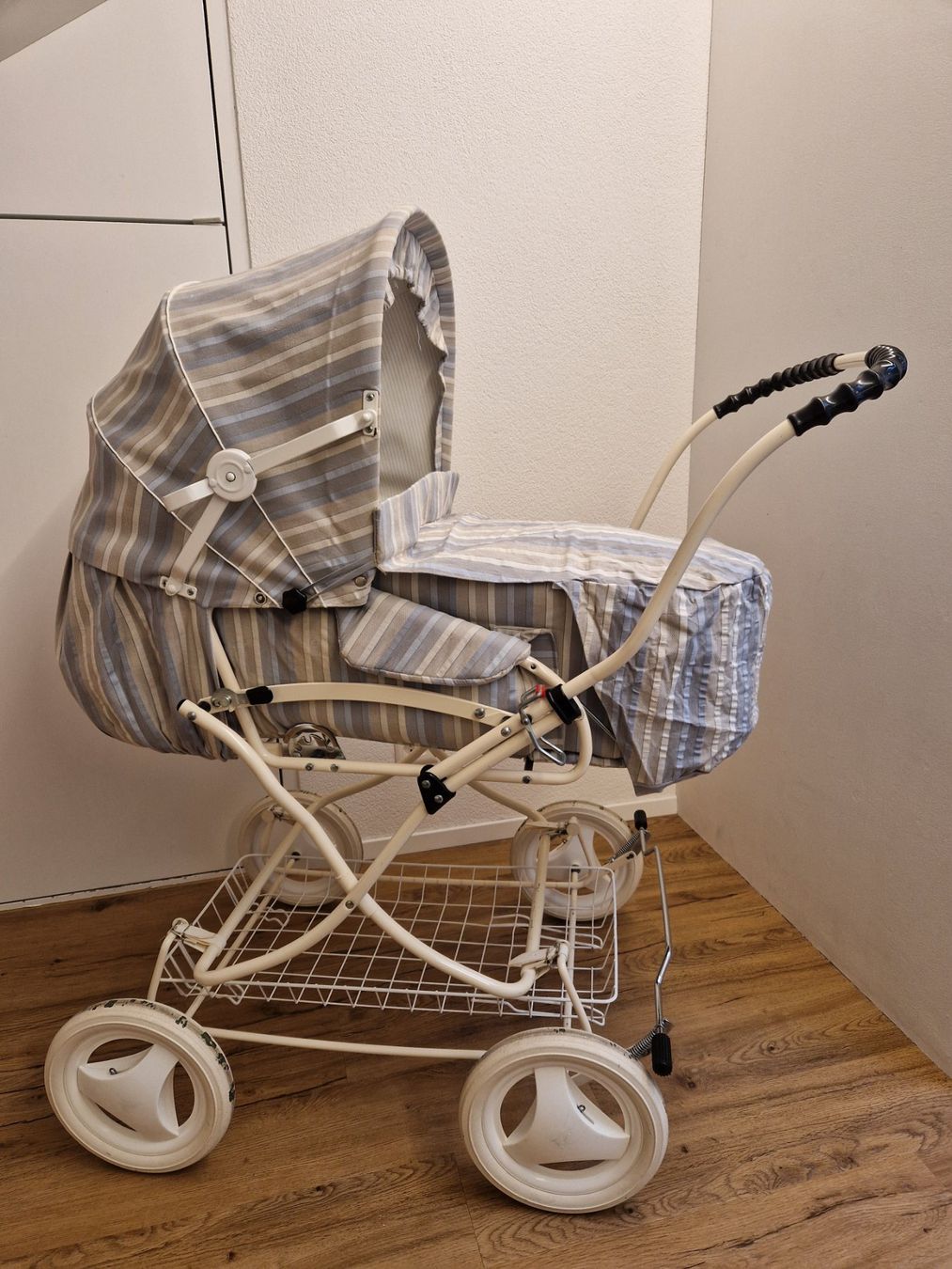 Carrozzine: Kinderwagen Vintage / Retro – Usato da Niederuzwil venduto da mag86 4