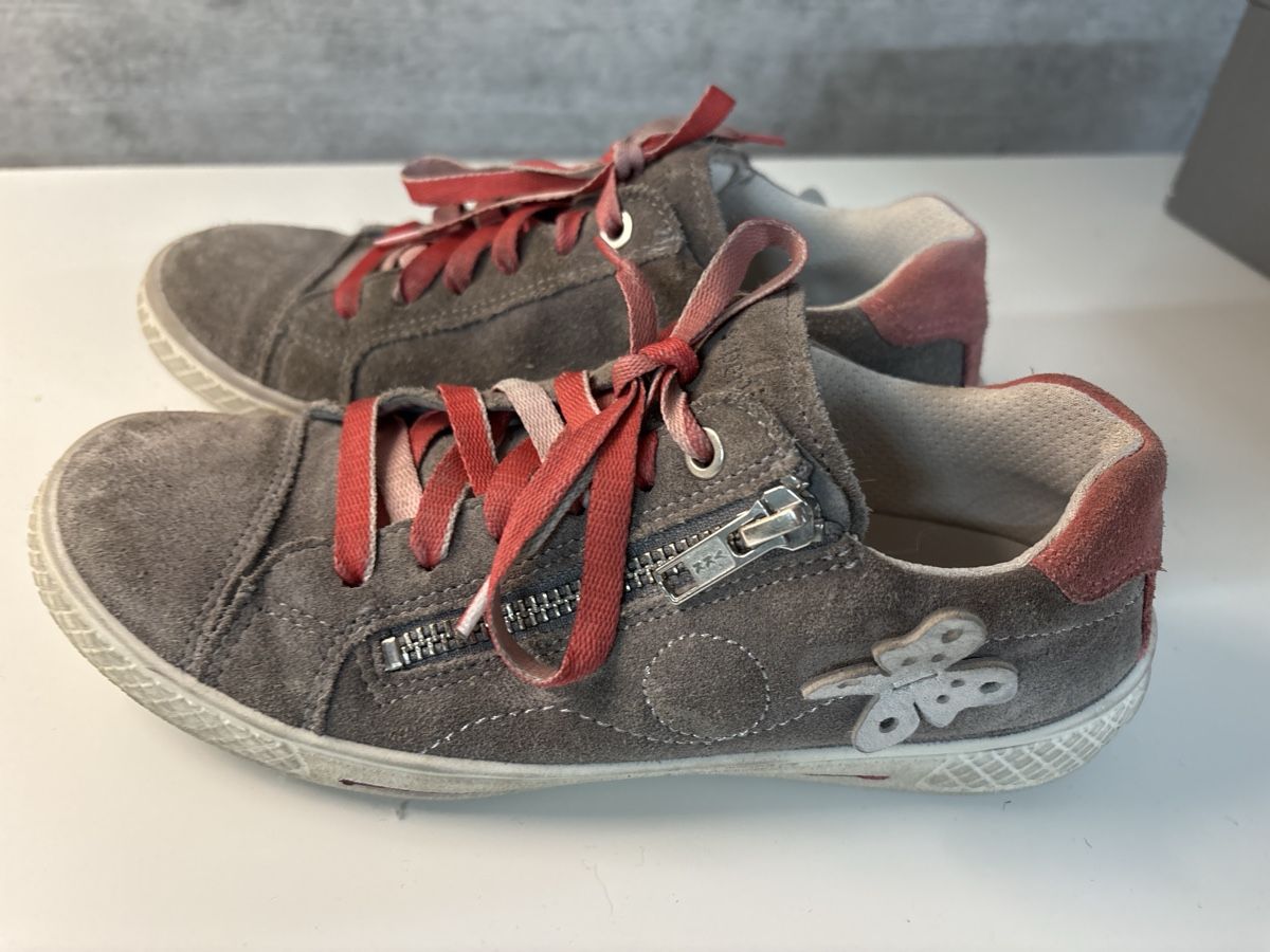 Superfit Scarpe per ragazze: Superfit Schuhe, Gr. 34 – Usato da St. Gallen venduto da heartbug 2