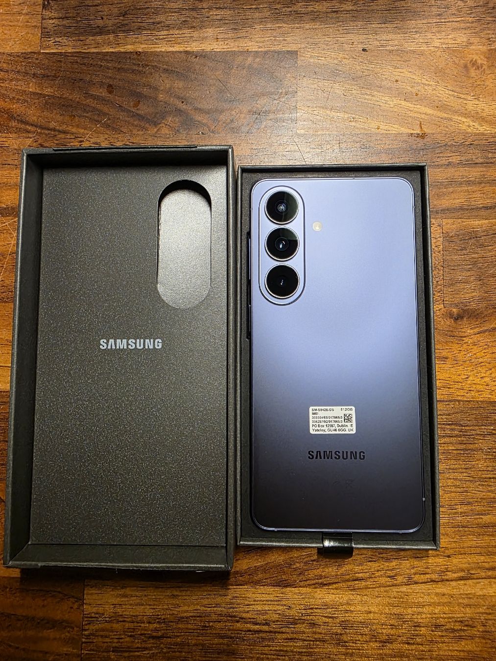 Samsung Portables: Samsung Galaxy S26 – Neuf avec emballage d'origine à Wettingen par Alidapi 5