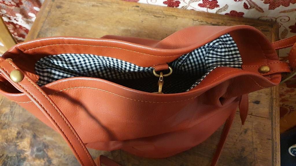 Taschen für Damen: En Soie – Gebraucht aus Oberrieden von Taramara 1