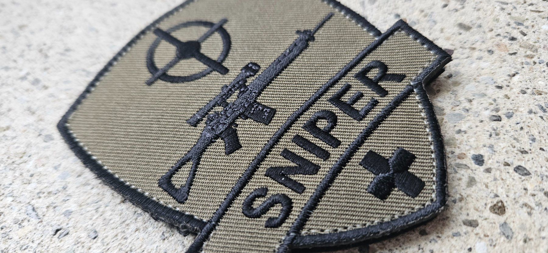 Schweizer Armee Placchette & Badge: *** Badge Scharfschütze mit klett *** – Nuovo e nell'imballaggio originale da Riedholz venduto da fr_sIruP 1