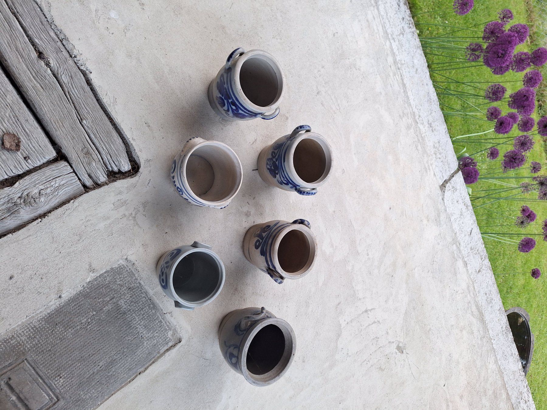 Pentole: Alte Blau Graue Keramik-Krüge – Usato da Seeberg venduto da Furre23s 1