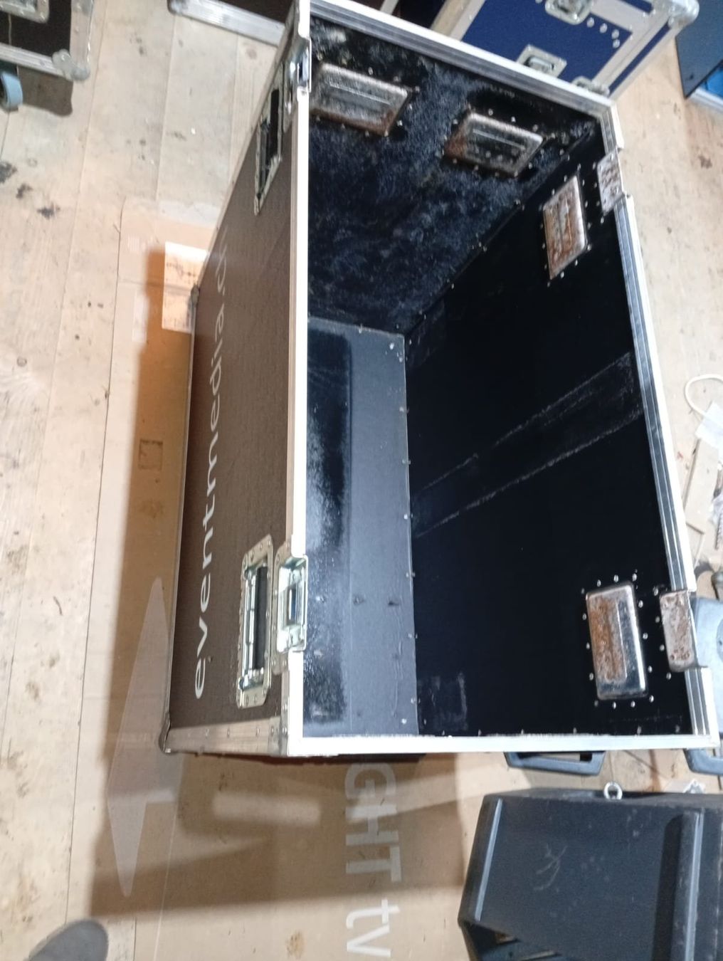 Casse di trasporto: Flight Case zu Verkaufen – Usato da Koppigen venduto da connect1 6