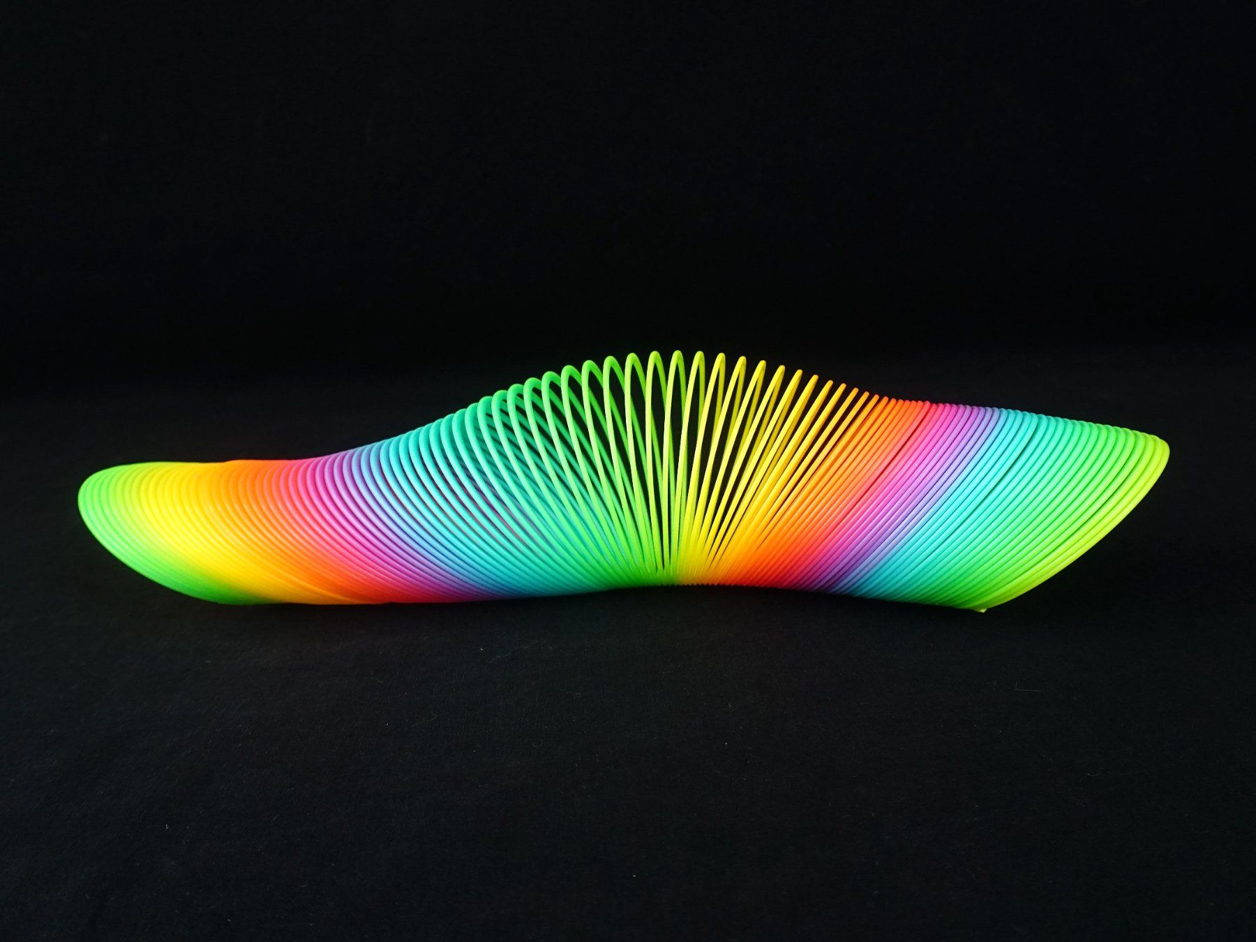 Giocattoli: Slinky Toy in Regenbogen Farben – Usato da Pratteln venduto da Restwert_Pratteln 3