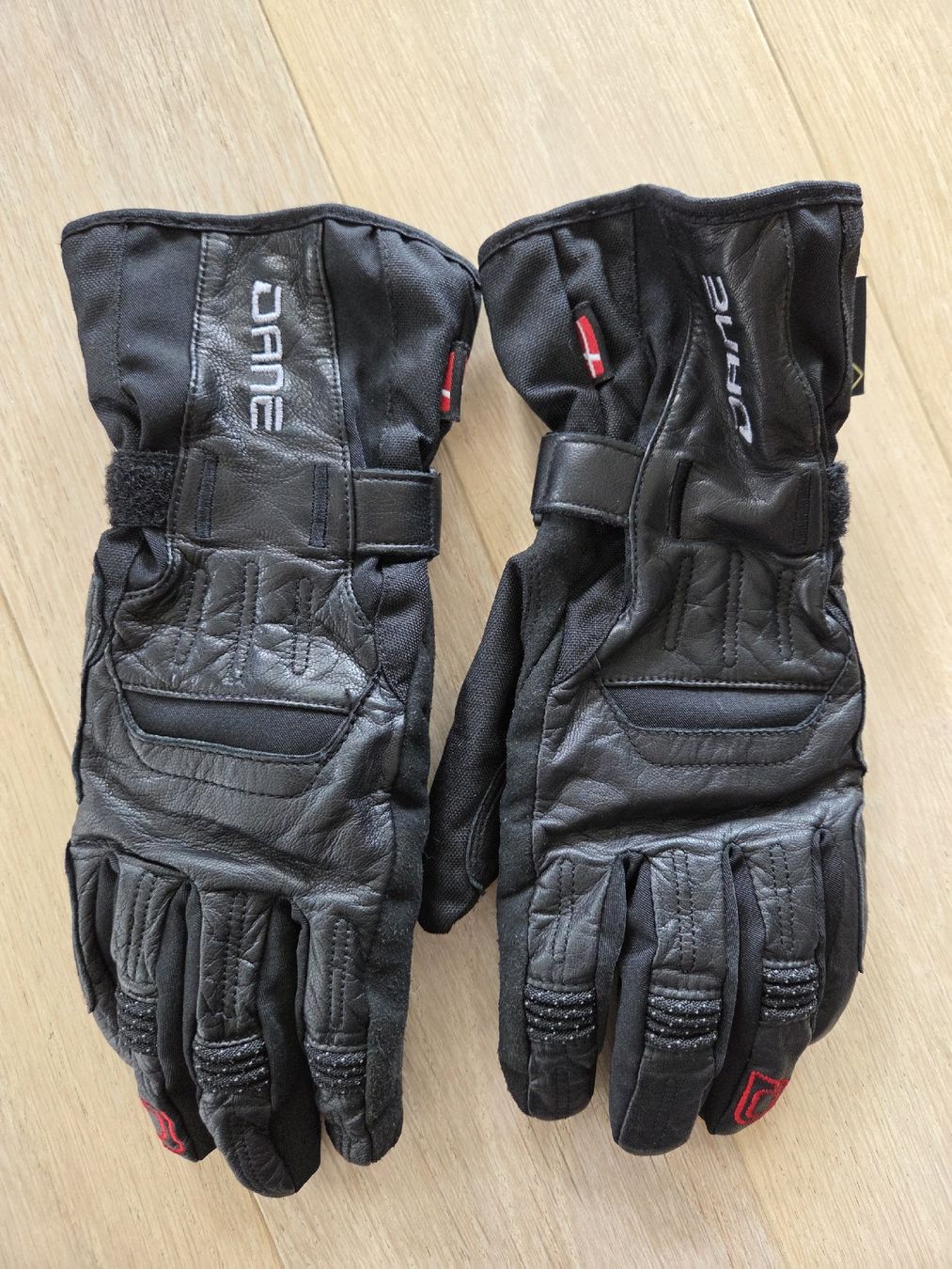 Guanti & manicotti: DANE Gore-Tex Motorradhandschuhe Gr. 9.5/LL, 8 jährig – Usato da Hinwil venduto da Jessica13