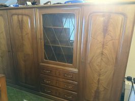 Wohnwand Holz mit Vitrine und Schubladen guter Zustand