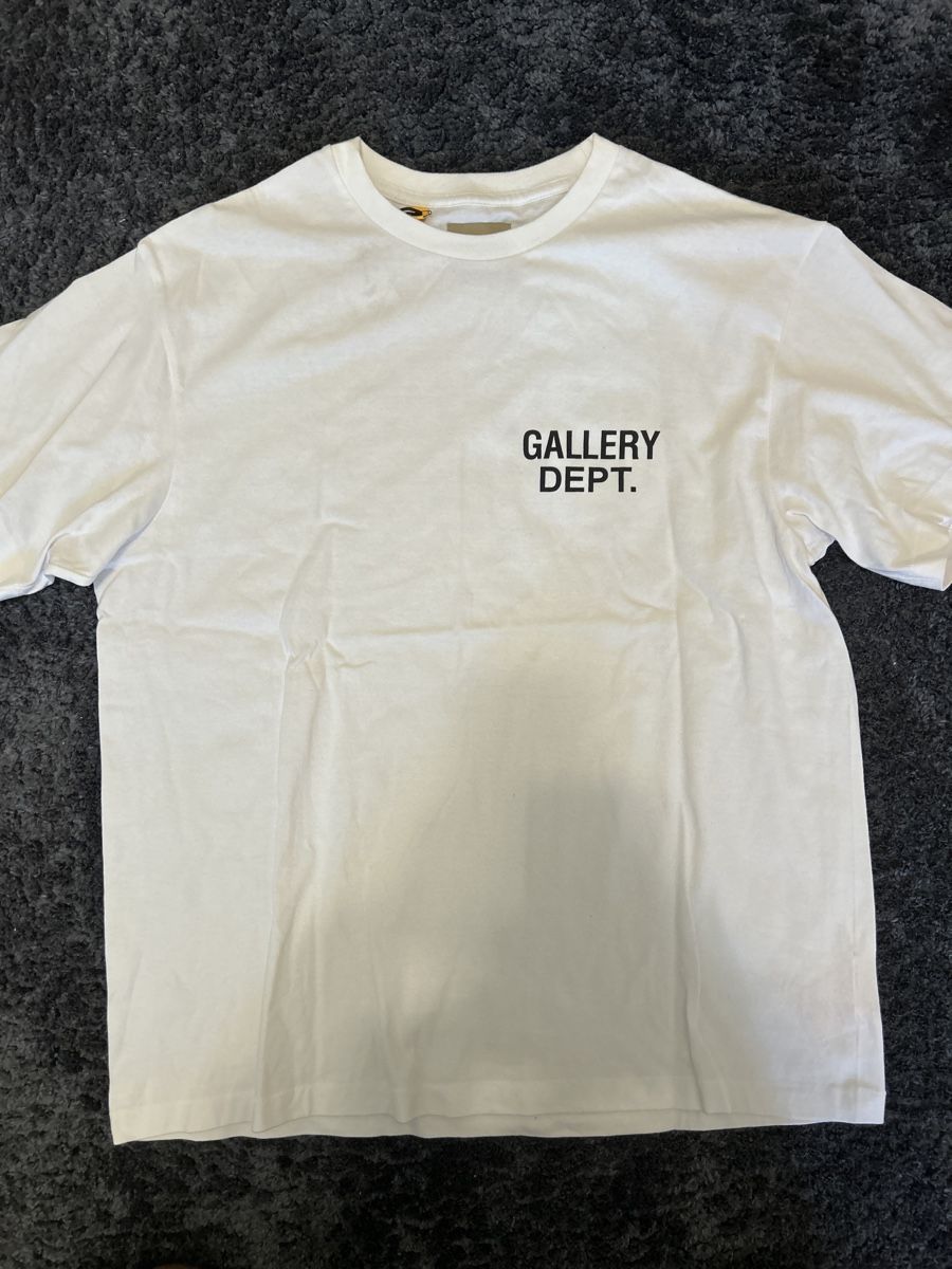 T-shirt: Tshirt mit print  – Nuovo (secondo la descrizione) da Zollikofen venduto da Metrooo