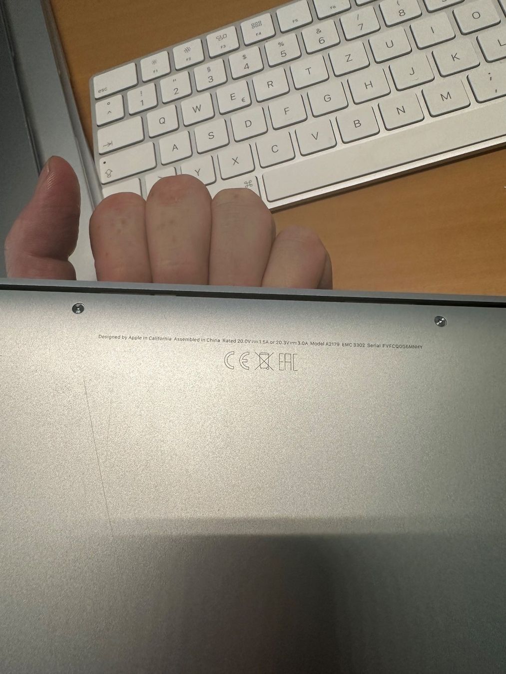 Apple Notebook: MacAir A2179 (MacBook Air Intel, 2020, 13") – Difettoso da Aarau venduto da bau_lp5q 2