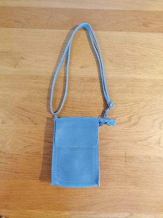 Ledertasche in Taubenblau