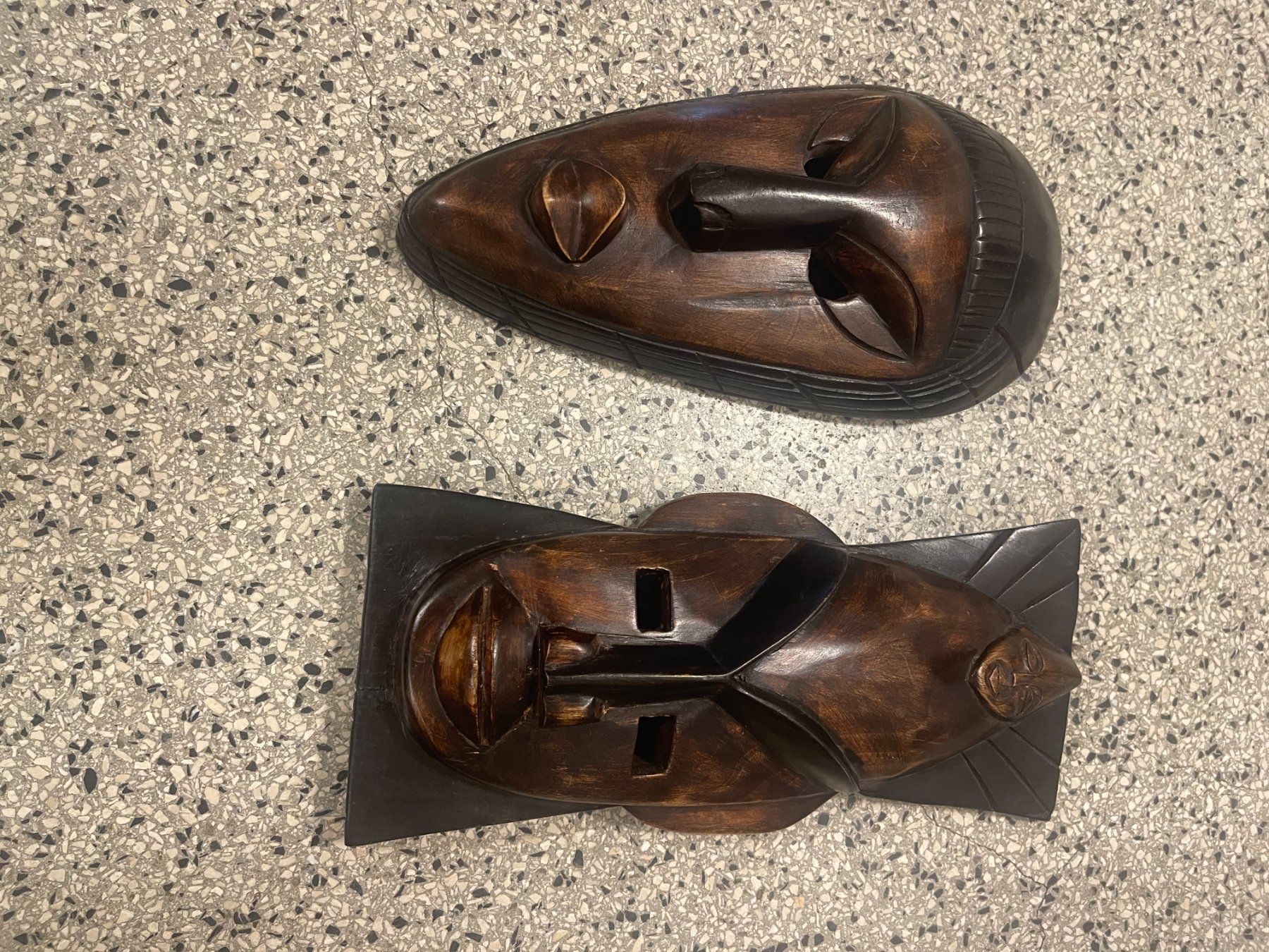 Toutes les décorations: 2 dekorative Holzmasken – D'occasion à Zollikon par azb_6ykh