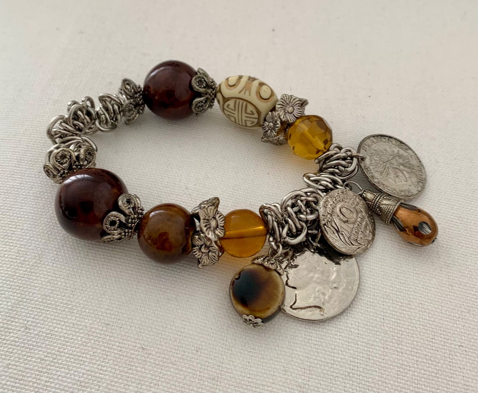 Armbänder & -reifen: 🤍 Armband, Bettlerarmband, Modeschmuck 🤍 – Gebraucht aus Geroldswil von 2nd-Chance