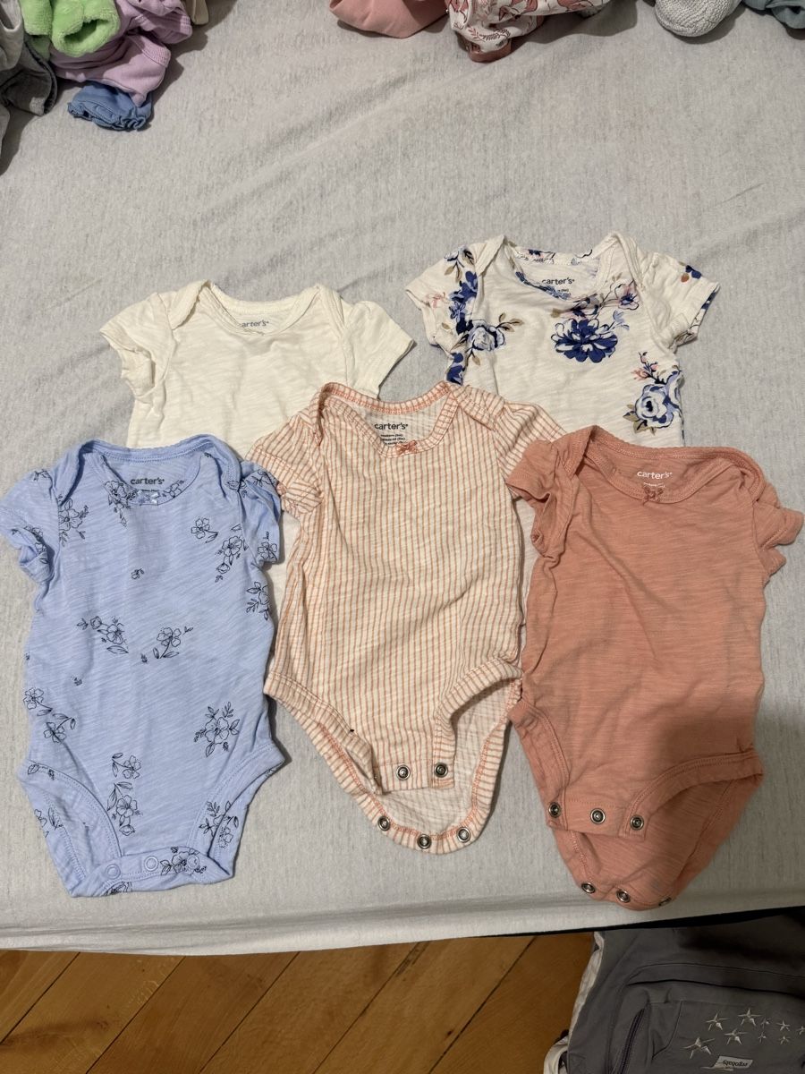 Name It Lotti di vestiti: Newborn body 52/56-10 stuck – Usato da Bern venduto da emm_nz6y