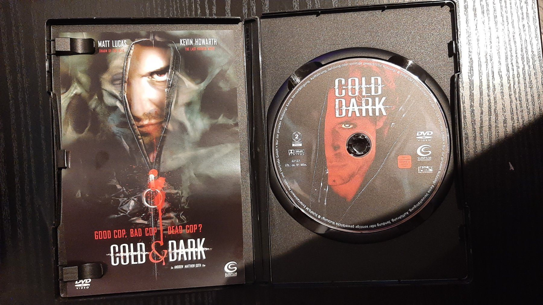 Tous les DVDs: Cold & Dark – D'occasion à Kriens par adr_f6fh 1