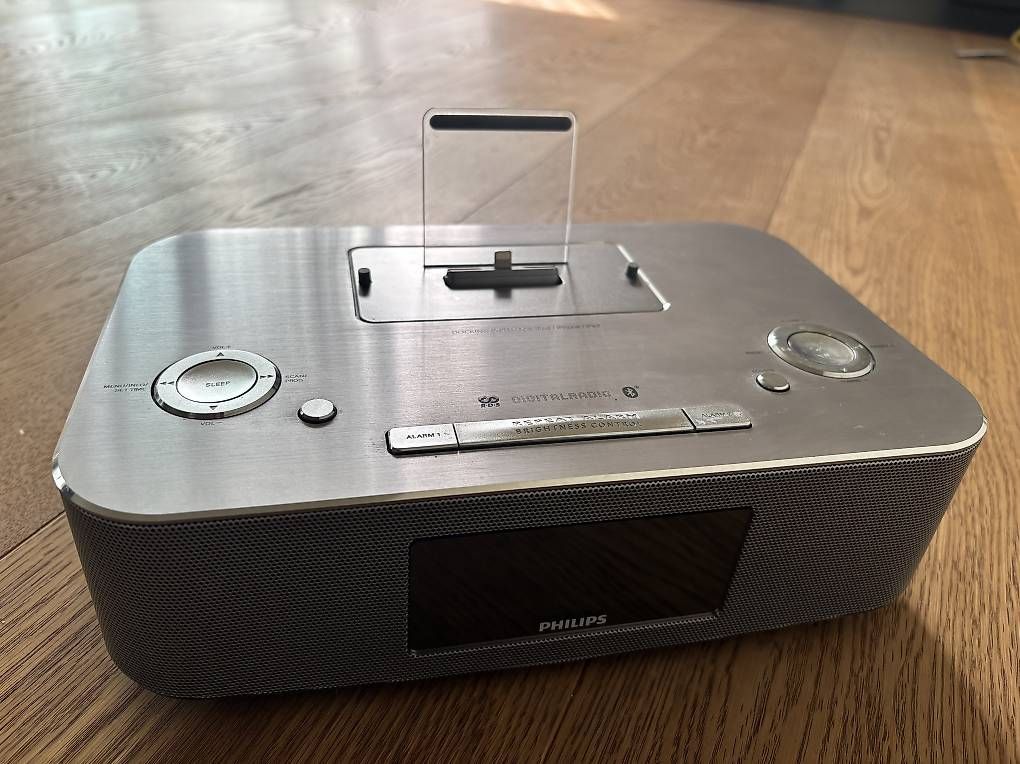 Philips Radios: Philips Dtb297/10 / Radio / DAB+ / Bluetooth / Lightning – Gebraucht aus Pfäffikon ZH von dividis