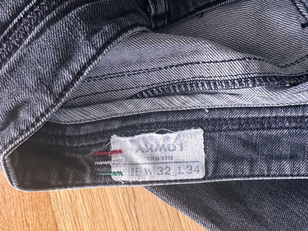 Diesel Jeans: Diesel Damen Jeans, Grösse 32/34 – Gebraucht aus Zufikon von AGLAOPHOTIS 4