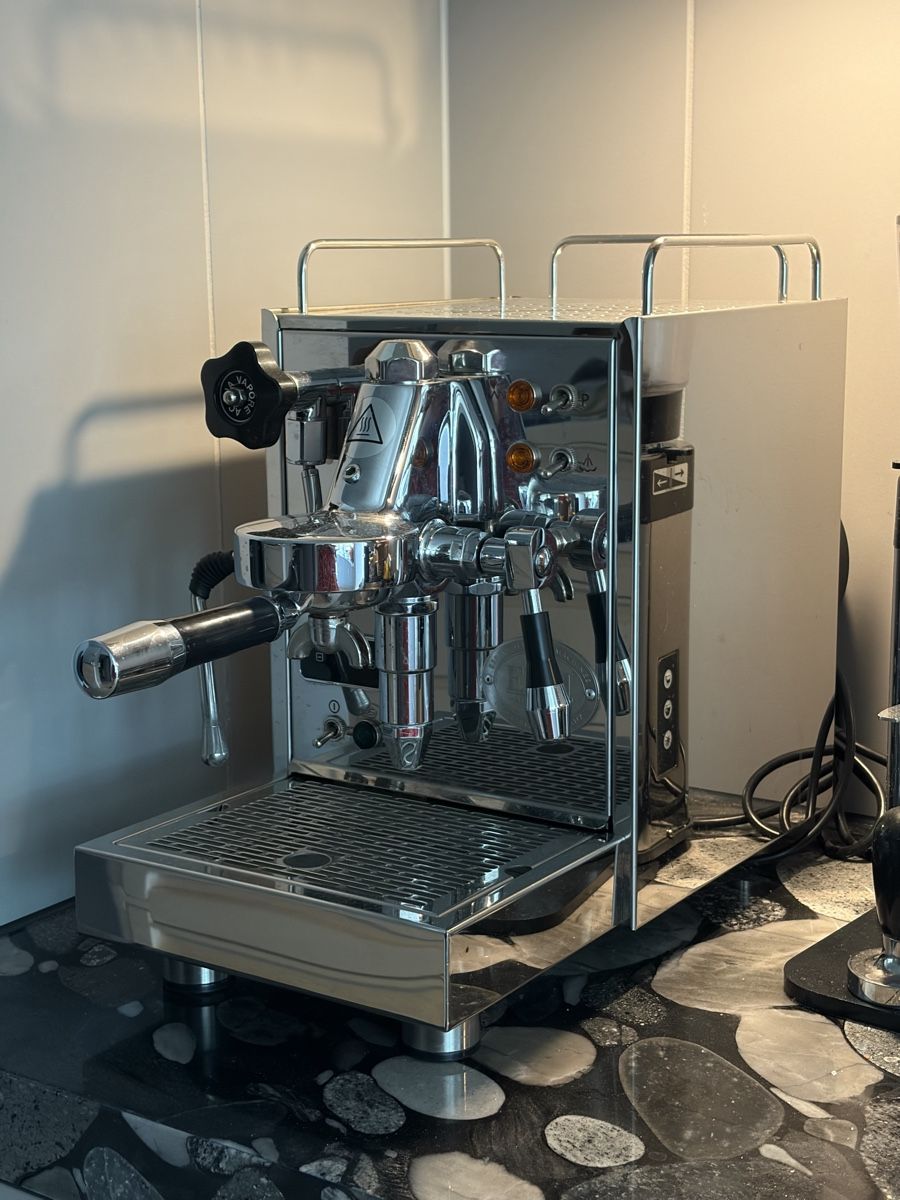 ECM Manufacture Kaffeemaschinen & Espressomaschinen: ECM Classika Espressomaschine – Gebraucht aus Zürich von Lex.omat 1