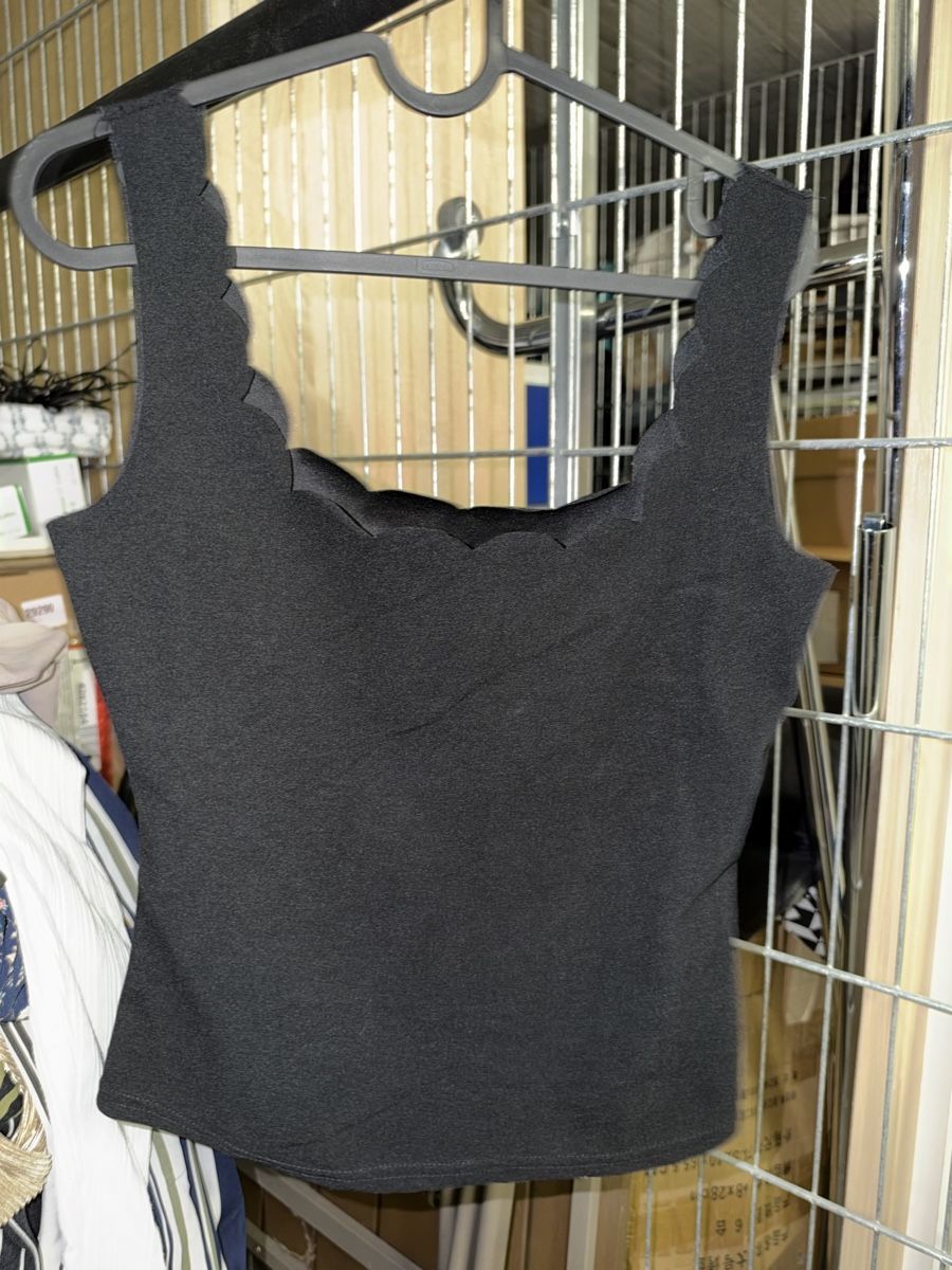 Top: Damen Top schwarz – Nuovo (secondo la descrizione) da Biel/Bienne venduto da Peeeep10