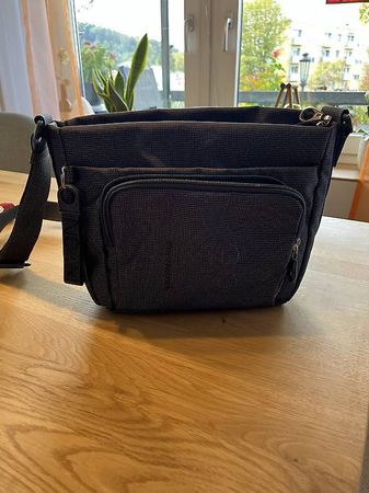 Schöne Tasche der Marke "Mandarina Duck"