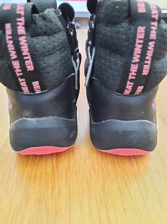 Adidas Scarpe da uomo: Winterstiefel /Boots Gr. 26 – Usato da Volketswil venduto da wan_kf9p 1
