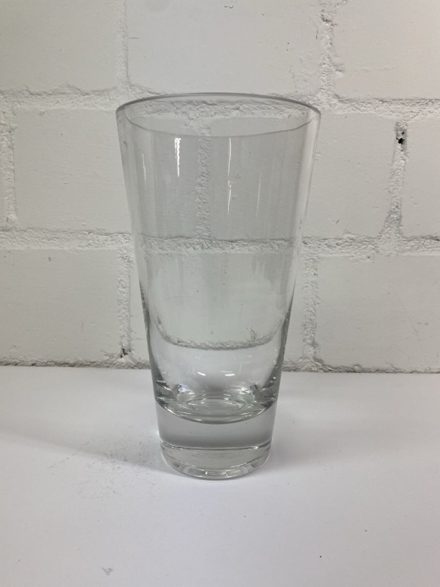 Vasen & Gefässe: Glas Vase  klar gute Zustand – Gebraucht aus sursee von trilli-tralli