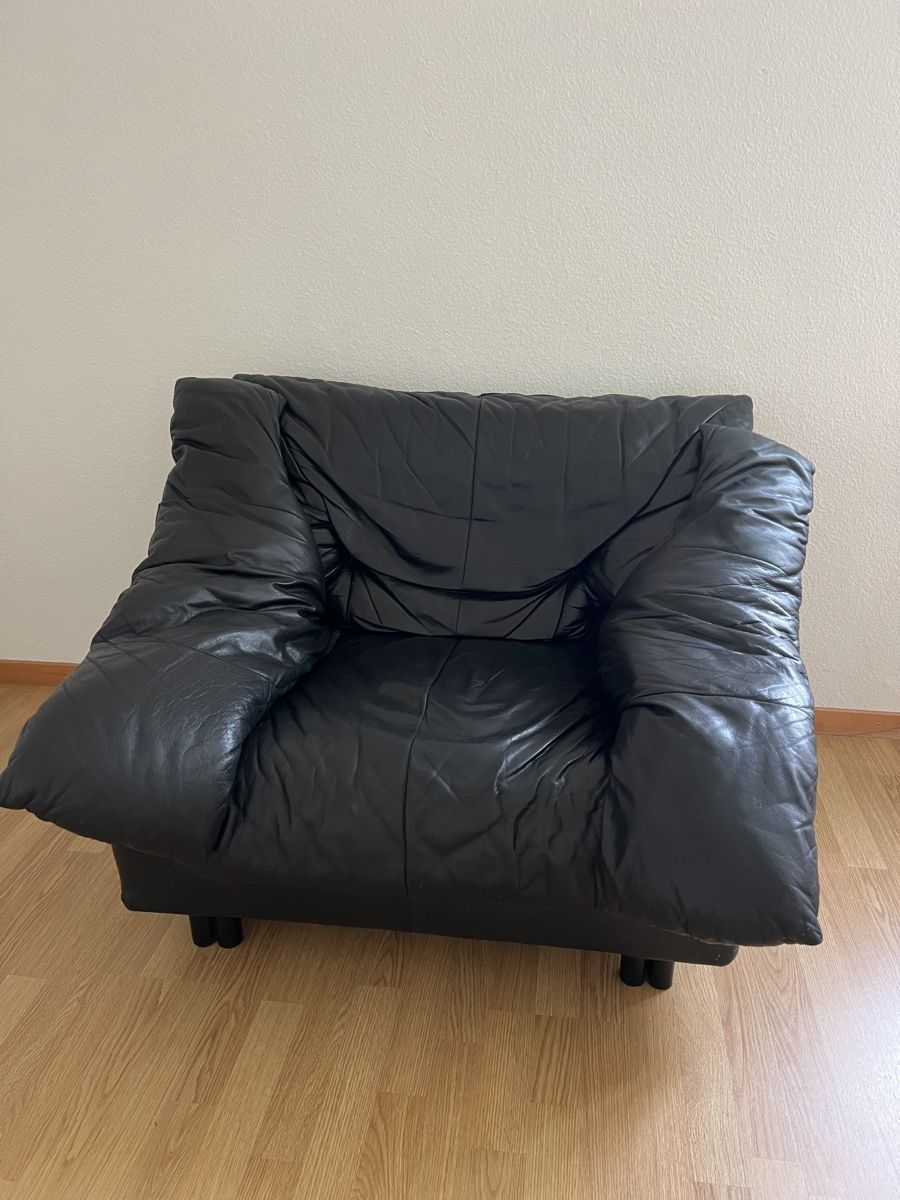 Sessel: Grosser Leder-Loungesessel – Schwarz – Gebraucht aus Bern von and_6hw7 1