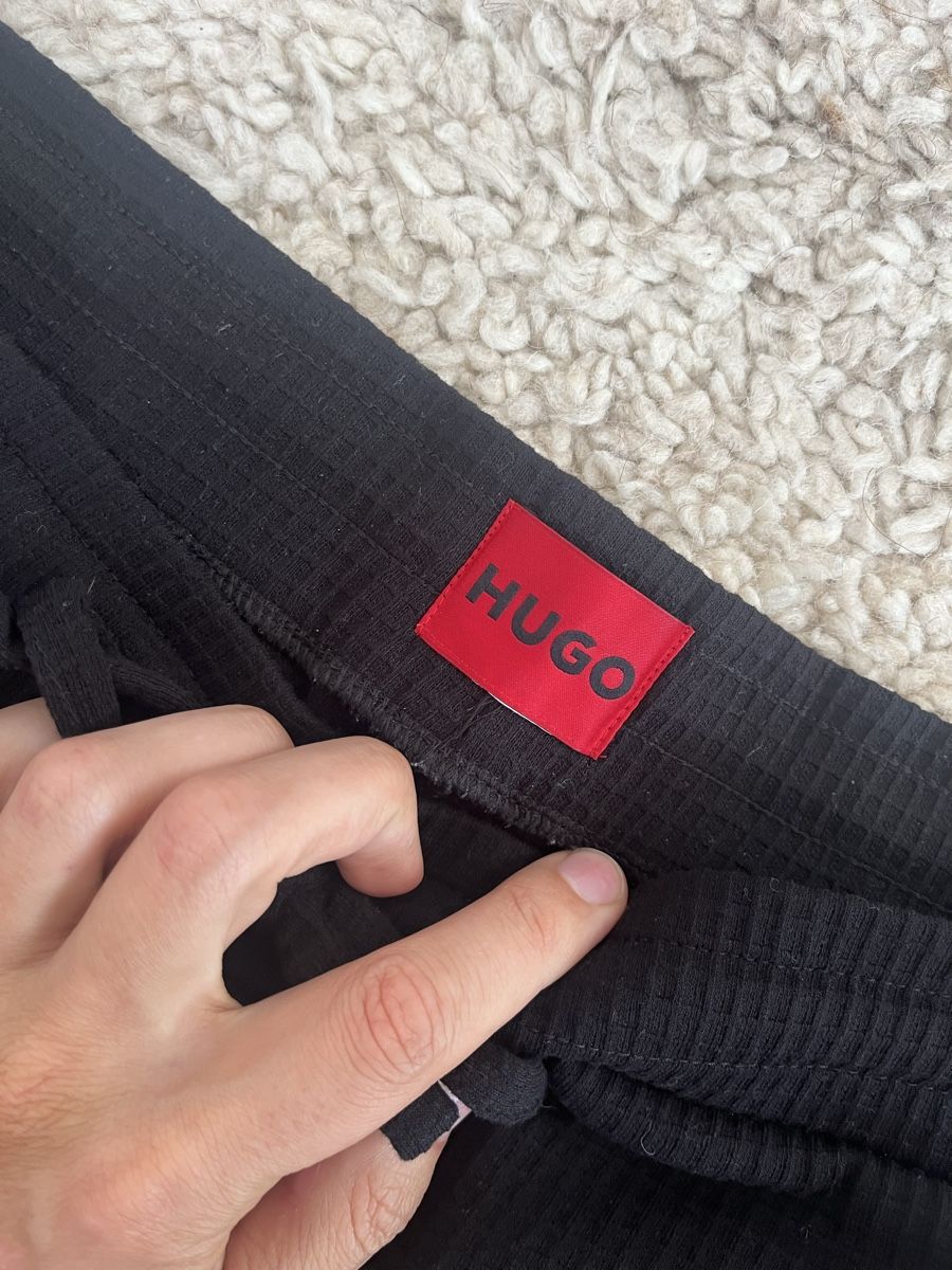 Hugo Boss Hosen: HUGO Boss Jogging Pants Gr. L – Gebraucht aus Dornach von deb_kn9n 1