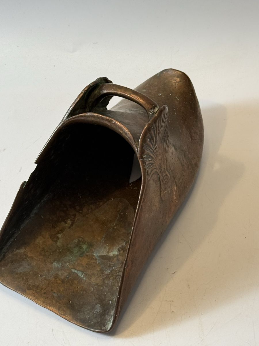 Sattel & Sattelzubehör: Antiker Steigbügel, Messing, verziert K09 – Gebraucht aus Grenchen von swiss.antiques 2