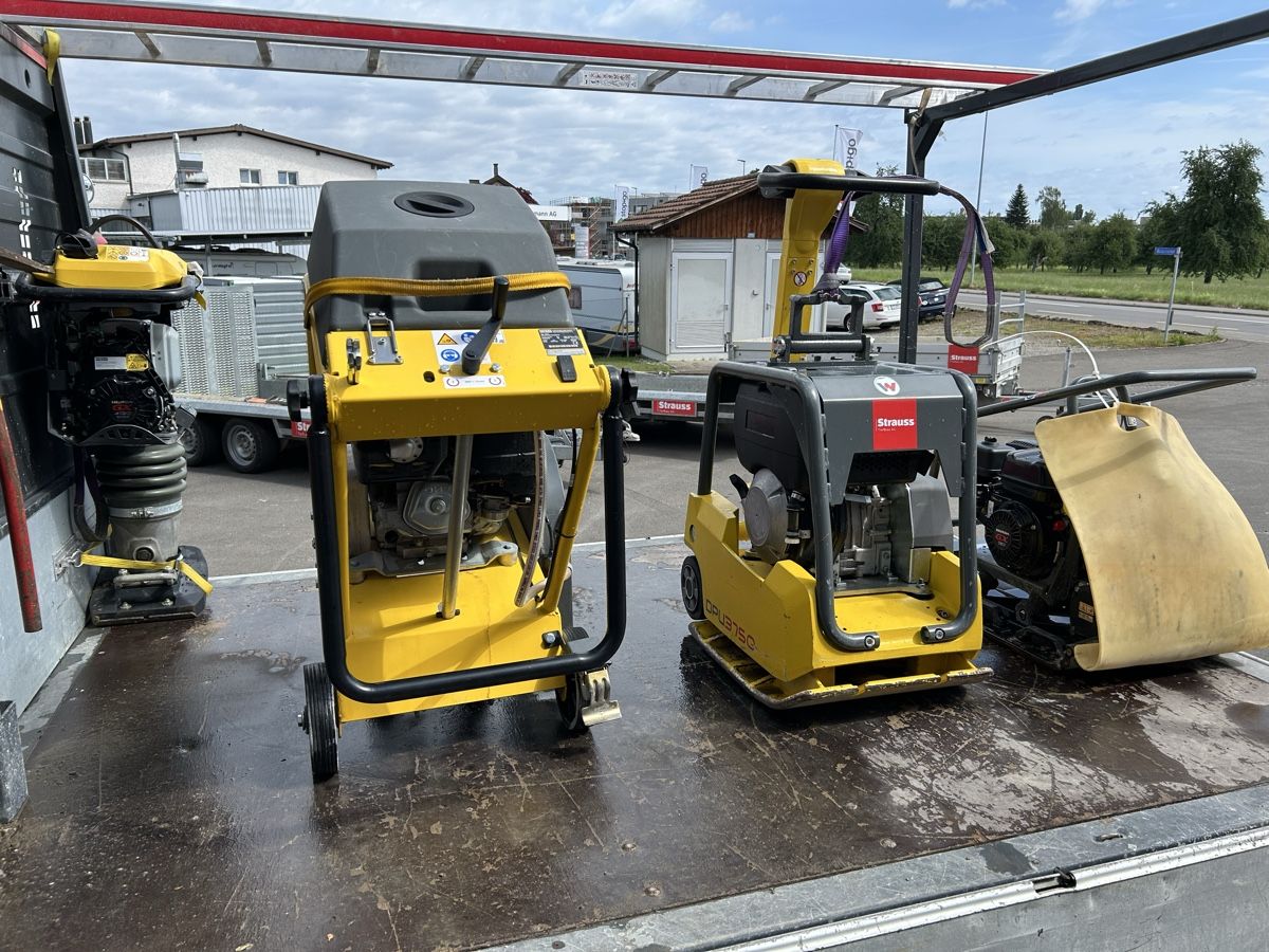 Tutte le macchine: Wacker Neuson Kleingeräte Vibroplatte Grabenstampfer – Usato da Salmsach venduto da Takeuchi_W395 1