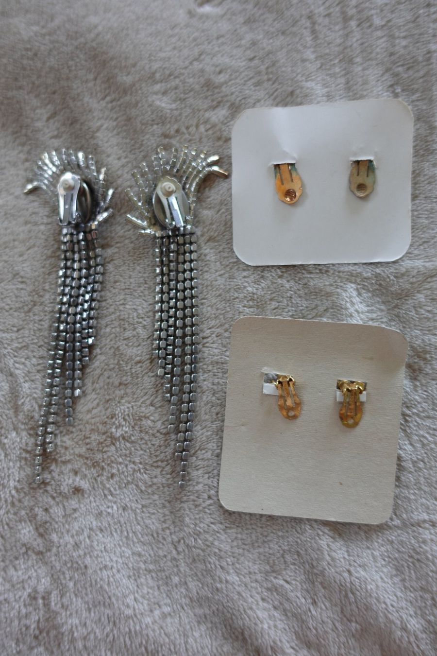 Autres bijoux: 1 schönes 25 teiliges Modeschmuck Set – D'occasion à rorschach par Babsi64 2