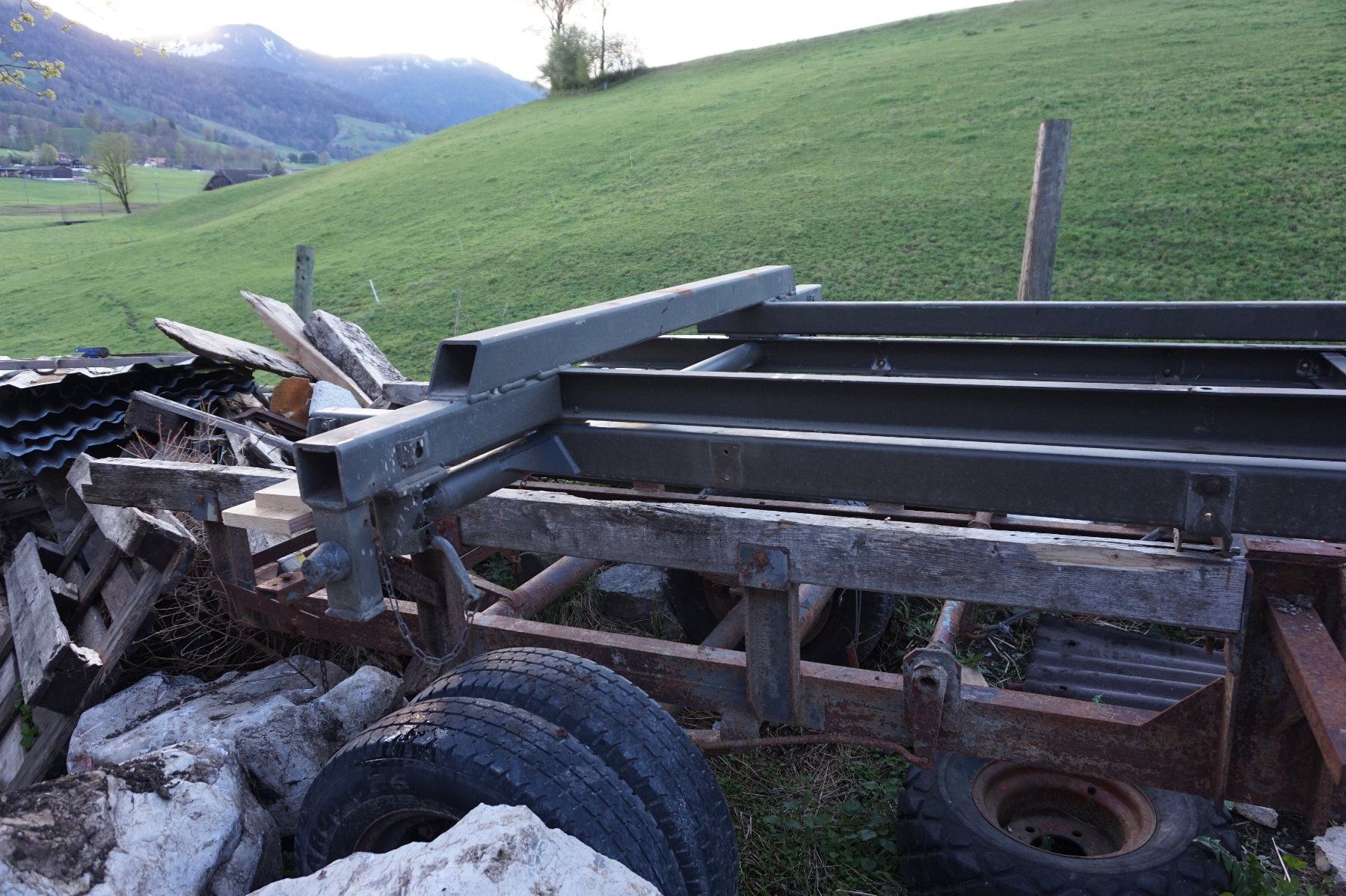Autoribaltabili: Kipperchassis Aebi Reform Lindner Schiltrac – Usato da Höfen b. Thun venduto da Hoefner63 1