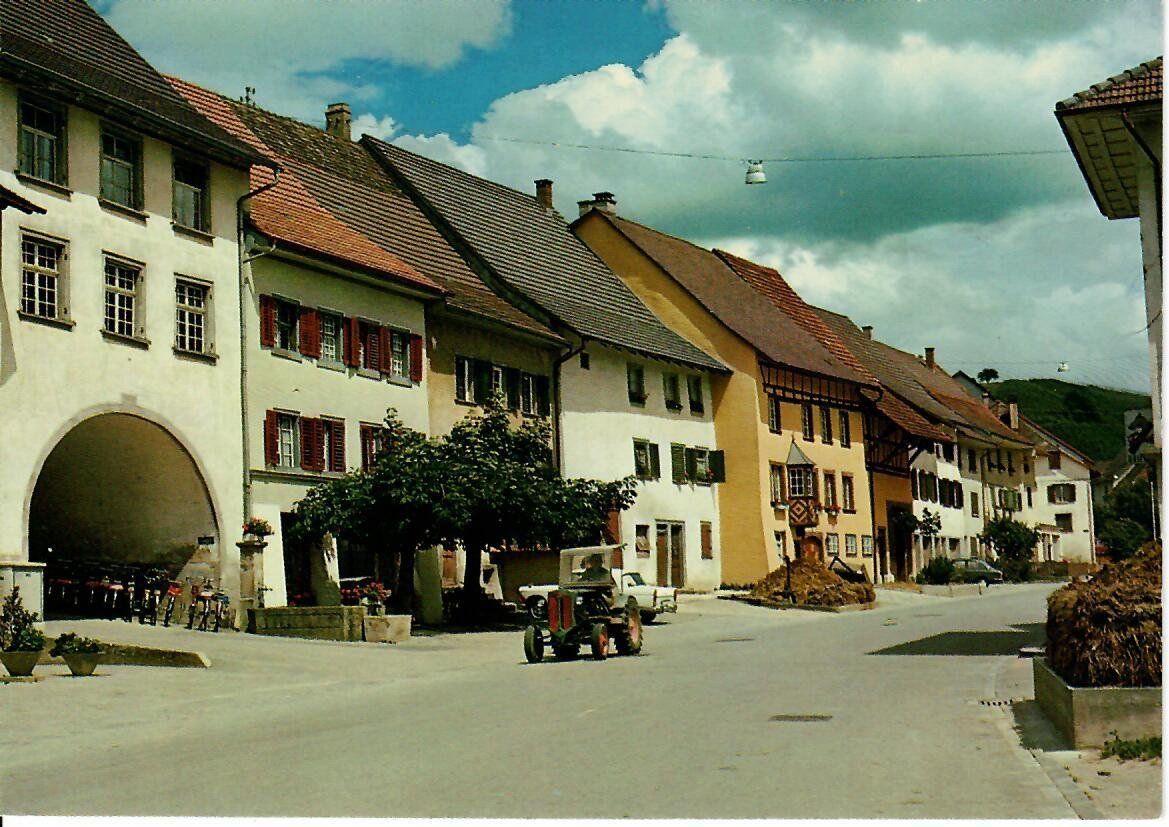 Cartoline postali: Dorfstrasse in Wilchingen – Usato da Hochdorf venduto da Ziegel-16