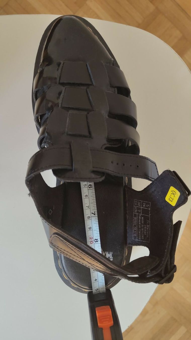 Dr. Martens Scarpe da donna: Sandalen Dr. Martens – Usato da Fribourg venduto da shu_lbv7
