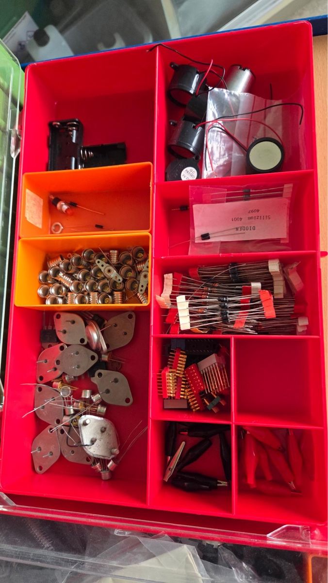 Composants électroniques: Elektro Set – D'occasion à Thalheim AG par wernliegg 4